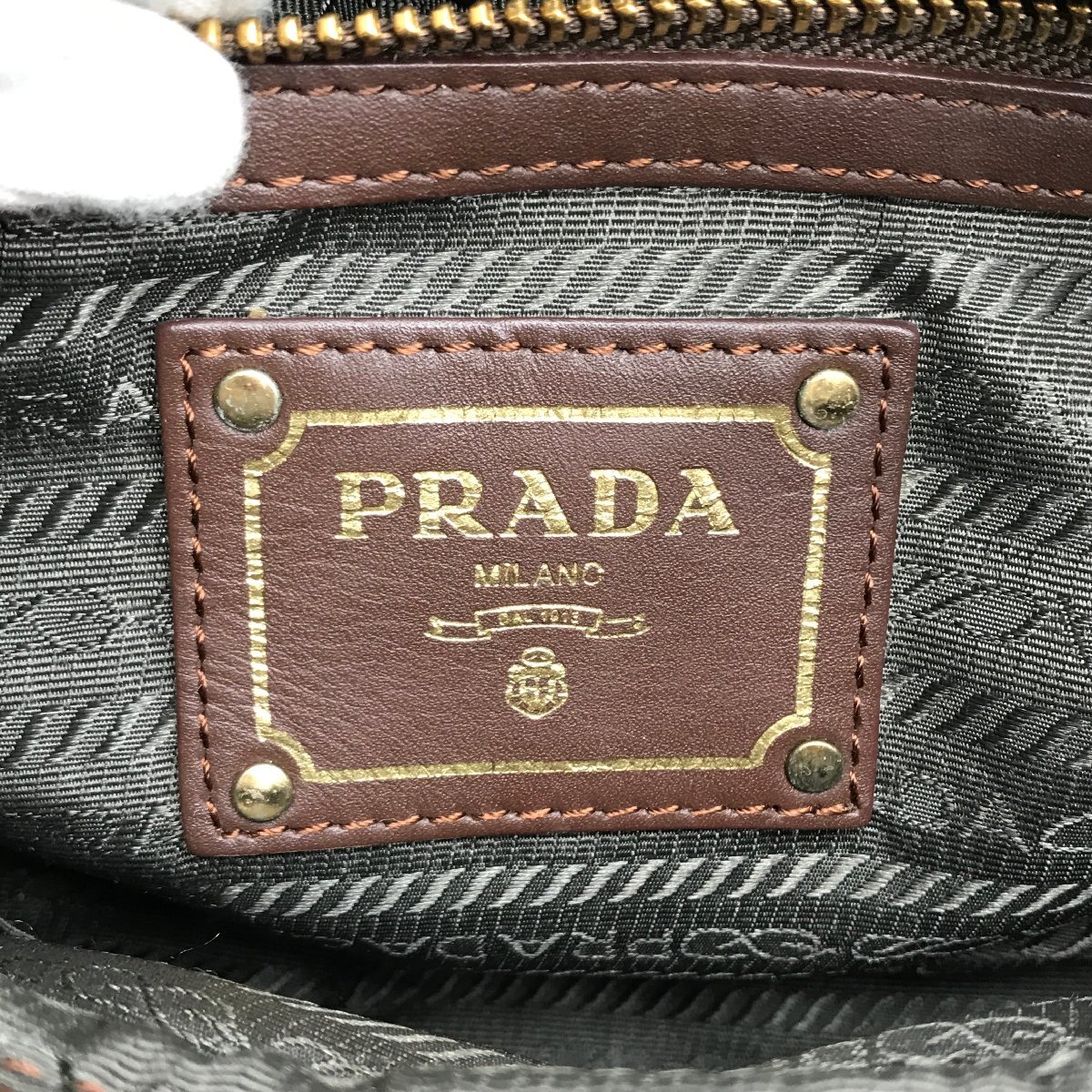 1円 PRADA プラダ ロゴ金具 テスート ナイロン ギャザー ハンド バッグ グリーン系 a2865の画像8