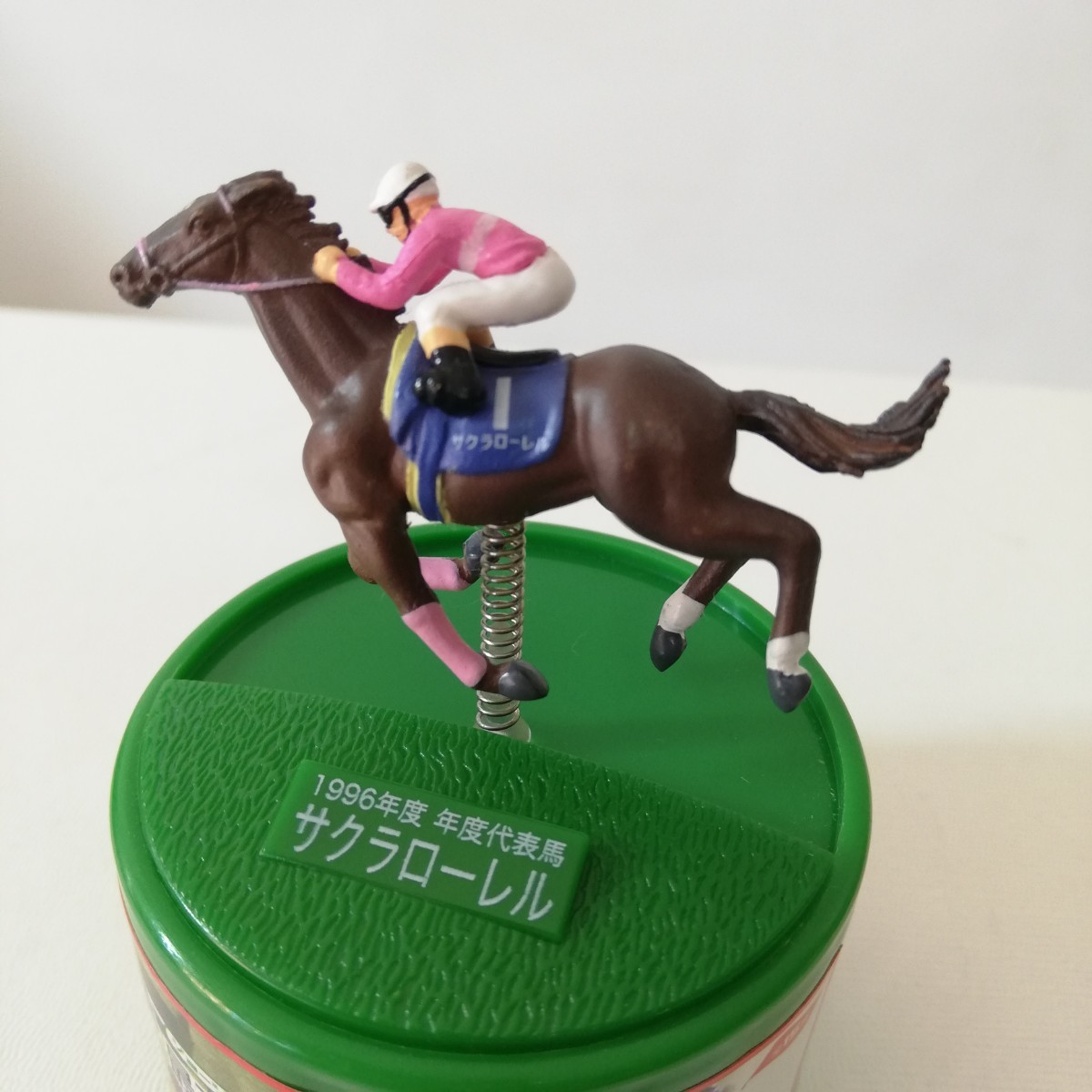 最強GⅠフィギア 年度代表馬コレクション サクラローレル ジョージア ノベルティ 非売品 競馬グッズ_画像2