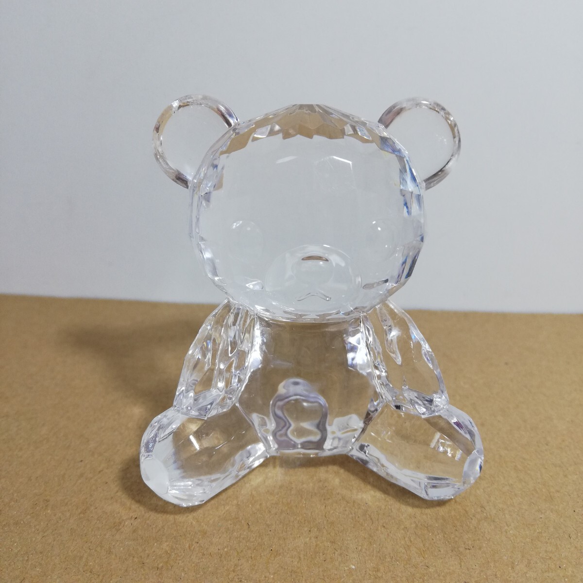 ミラーボールカット アクリル クマ 置物 7cm [ クリア オブジェ インテリア bear ベアー 熊]_画像1