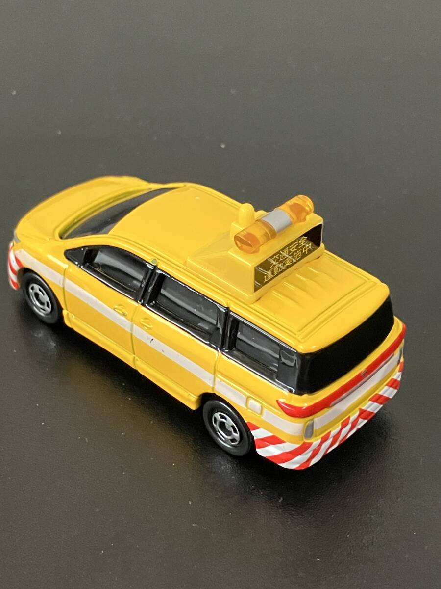 トミカ　日産　エルグランド　道路パトロールカー　（Ｎｏ．８８）　２０１６年１月発売　【激レア】_画像2