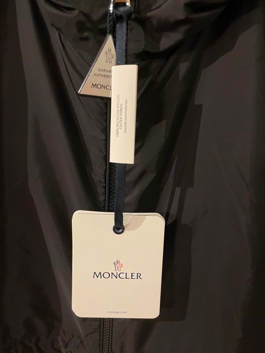 新品】MONCLER wete ナイロンパーカ 黒12A|Yahoo!フリマ(旧 新品】MONCLER wete ナイロンパーカ 黒12A|Yahoo!フリマ(旧