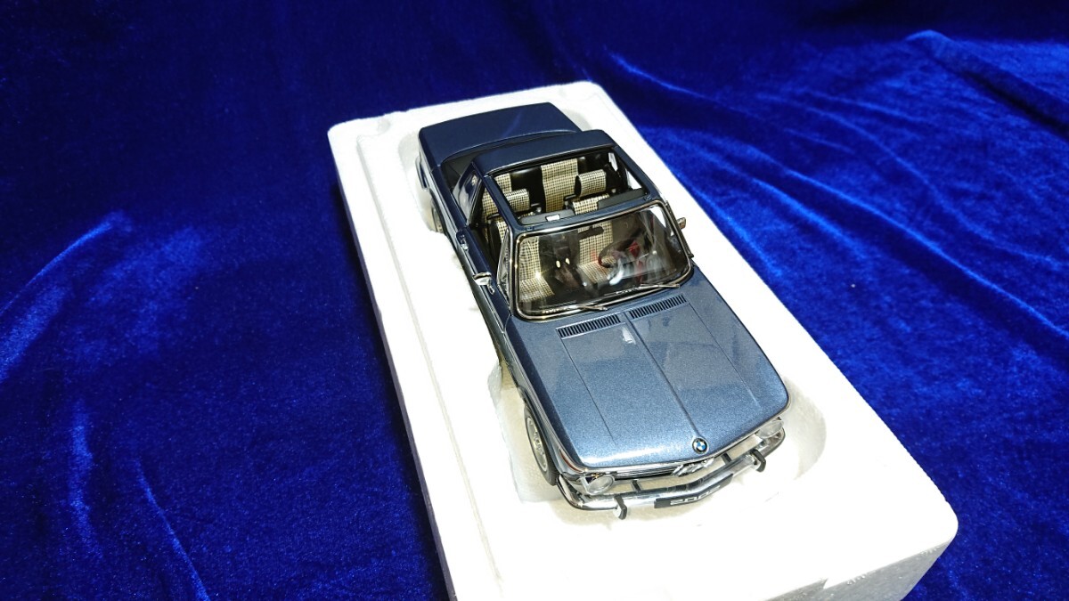 1/18 Autoart オートアート BMW 2002 BAUR CABRIO マルニ バウアー カブリオレ タルガトップ 70531 Blue Metallic _画像8