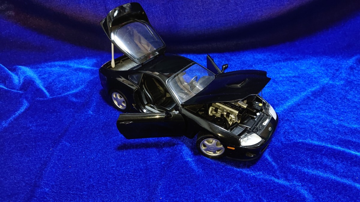 Bibian 比比昂- 1/18 Kyosho 京商ダイキャストTOYOTA SUPRA Bibian 比比昂- 1/18 Kyosho 京商ダイキャストTOYOTA SUPRA