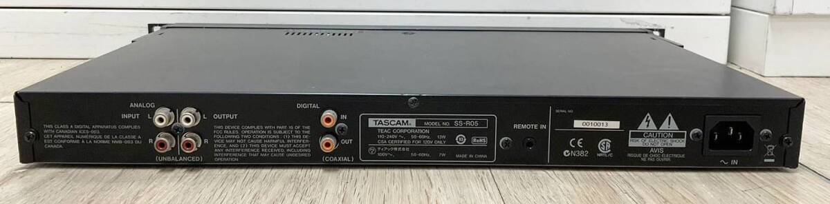 ◇オーディオ機器◆TASCAM タスカム SS-R05 ソリッドステートステレオ オーディオレコーダー コンパクトフラッシュレコーダー_画像2