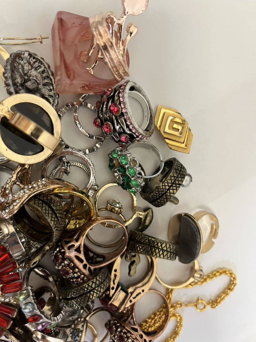  Givenchy и т.п. серьги кольцо кольцо аксессуары суммировать комплект цветной камень 