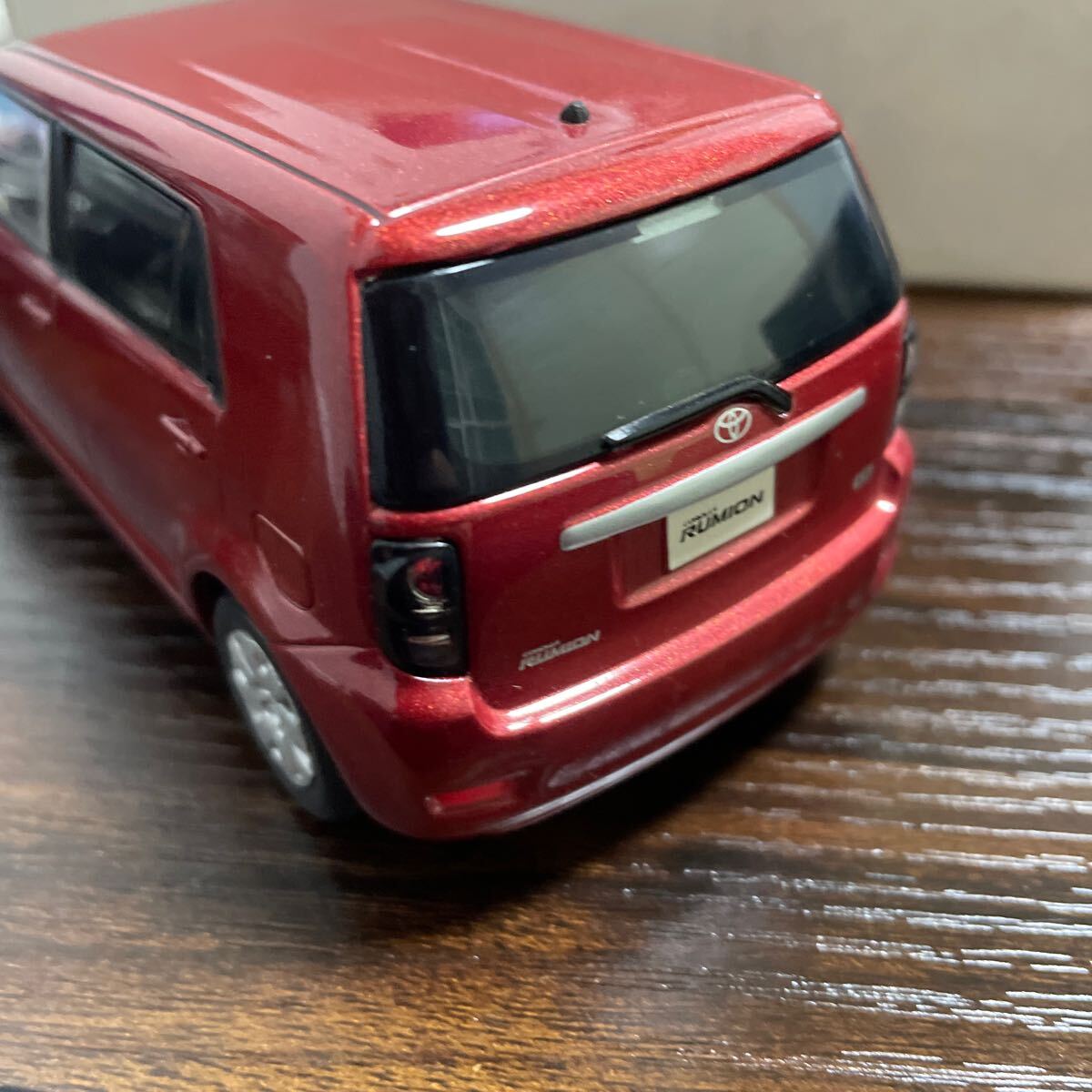 ミニカー 1/30 トヨタ カローラルミオン RUMION ディーラー展示用 色見本 カラーサンプル モデルカー_画像5