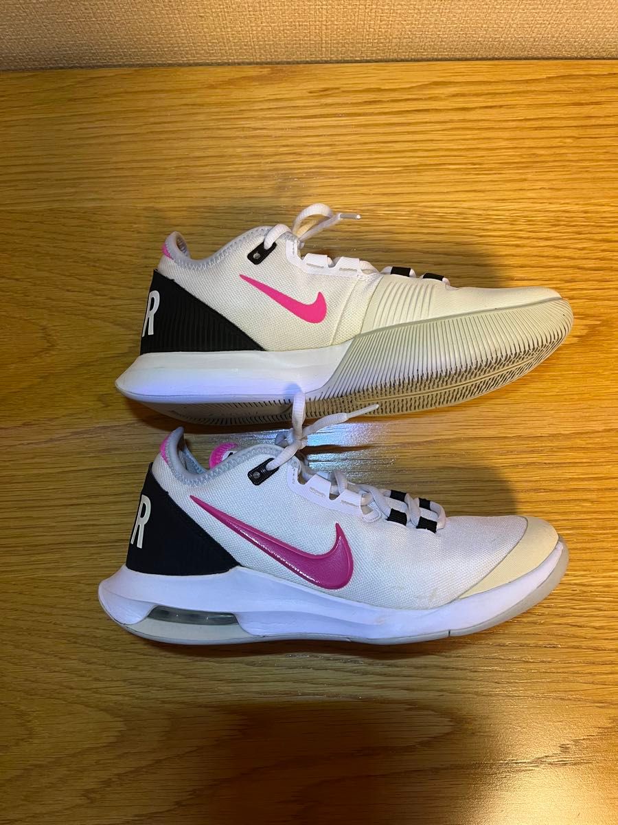 ナイキ　エアマックスワイルドカード　オールコート用テニスシューズ AIR NIKE