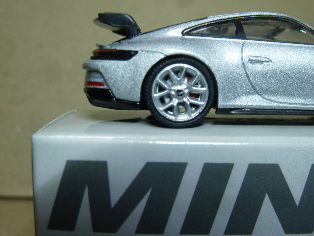 MINI GT 1:64 カスタム品 Porsche 911 GT3 左ハンドル GT Silver Metallic ポルシェ_画像5