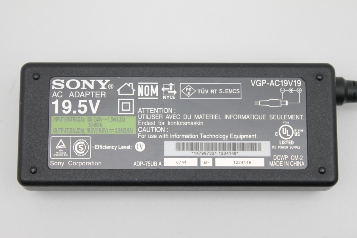 【送料無料】 SONY ACアダプタ 19.5V 3.9A VGP-AC19V19 差込口 外形約6.4mmX内径約4.0mm_画像2