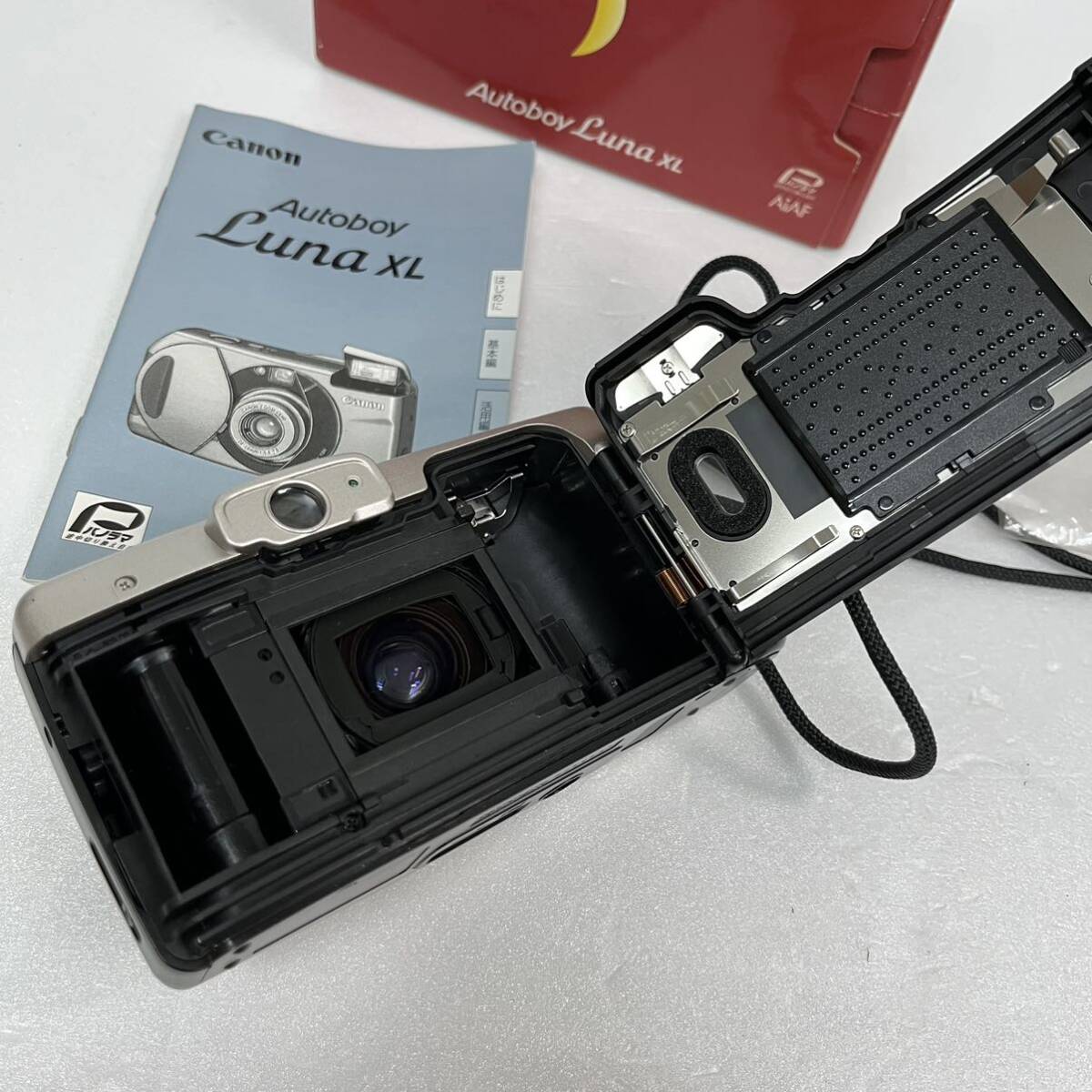 美品★Canon Autoboy Luna XL 28-70mm 1:5.6-7.8 コンパクトフィルムカメラ　キヤノン　_画像8