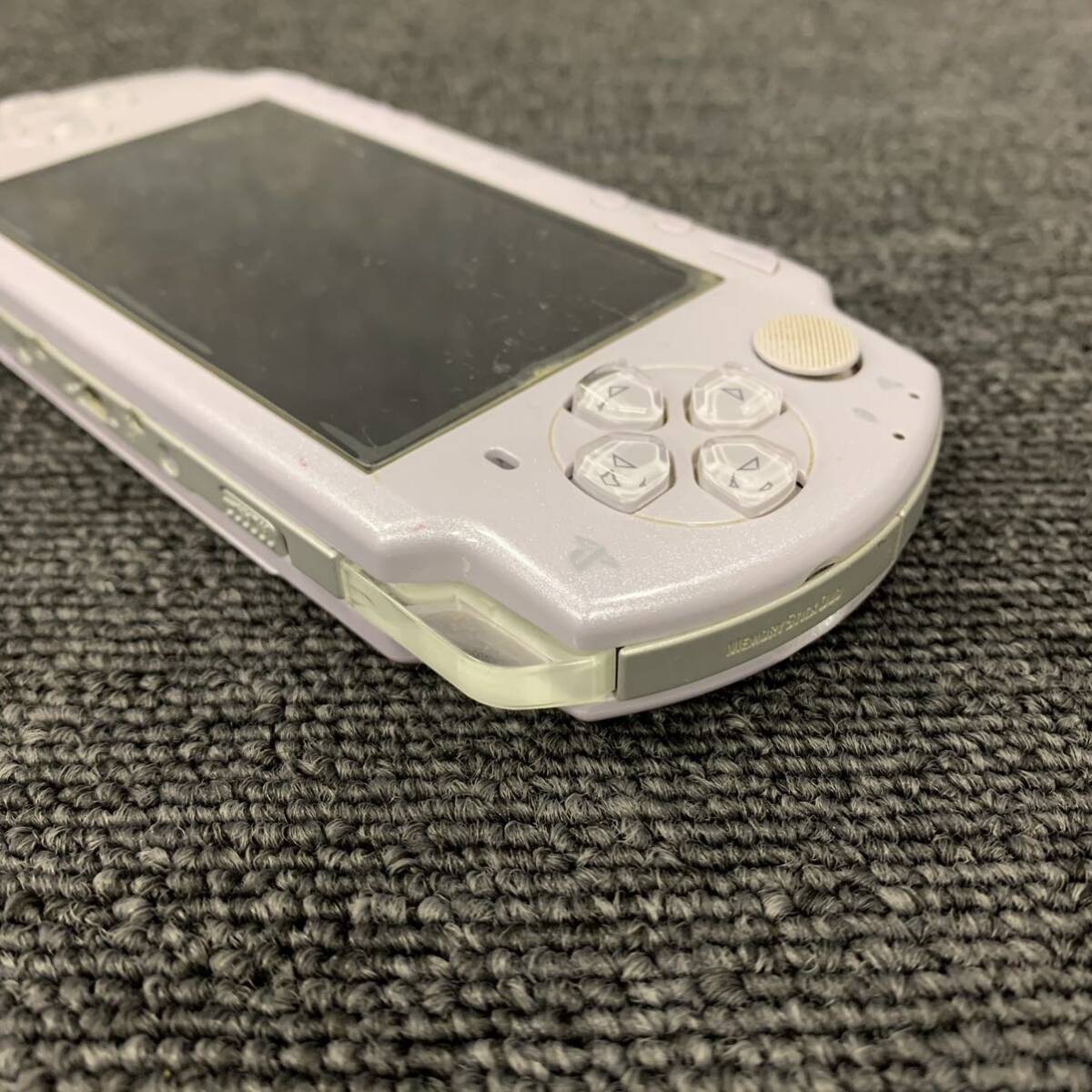 ■【売り切り】SONY（ソニー）PlayStation Portable プレイステーション ポータブル PSP-2000 ※バッテリー無し_画像5