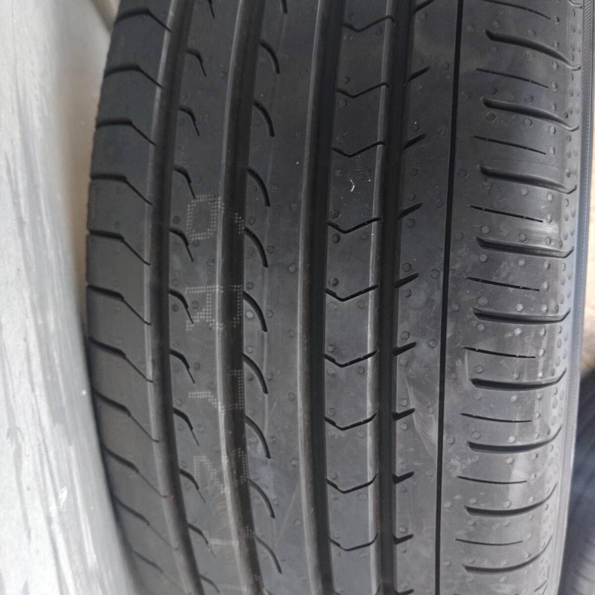 205/60R16夏タイヤイボ付未使用ヨコハマホンダ純正アルミホイールセットガリ傷なしきれい美品ステップワゴンスパーダ_画像6