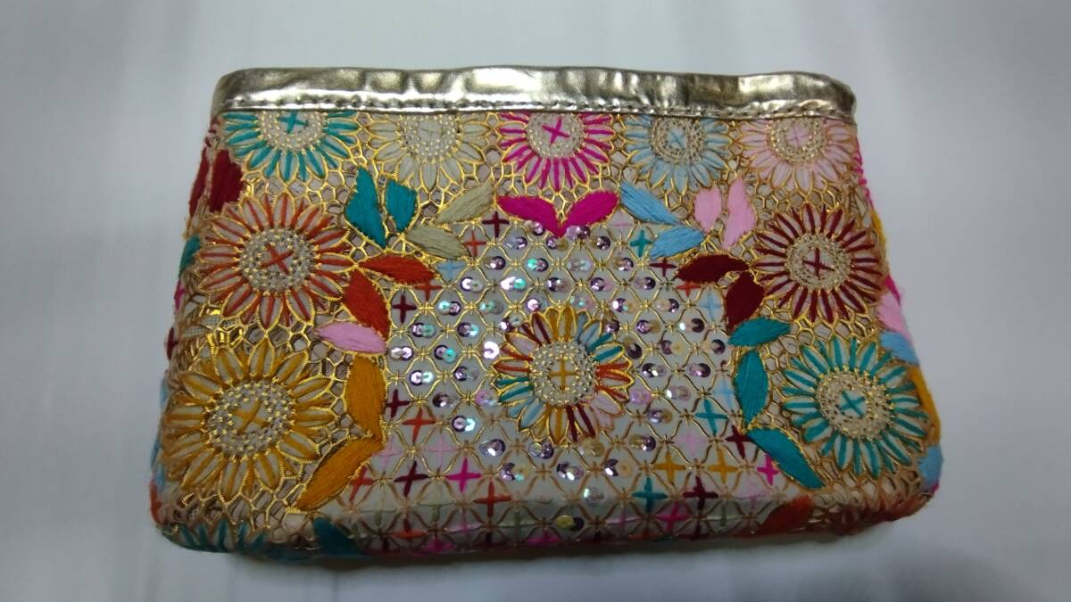 * embroidery clutch bag beautiful goods *