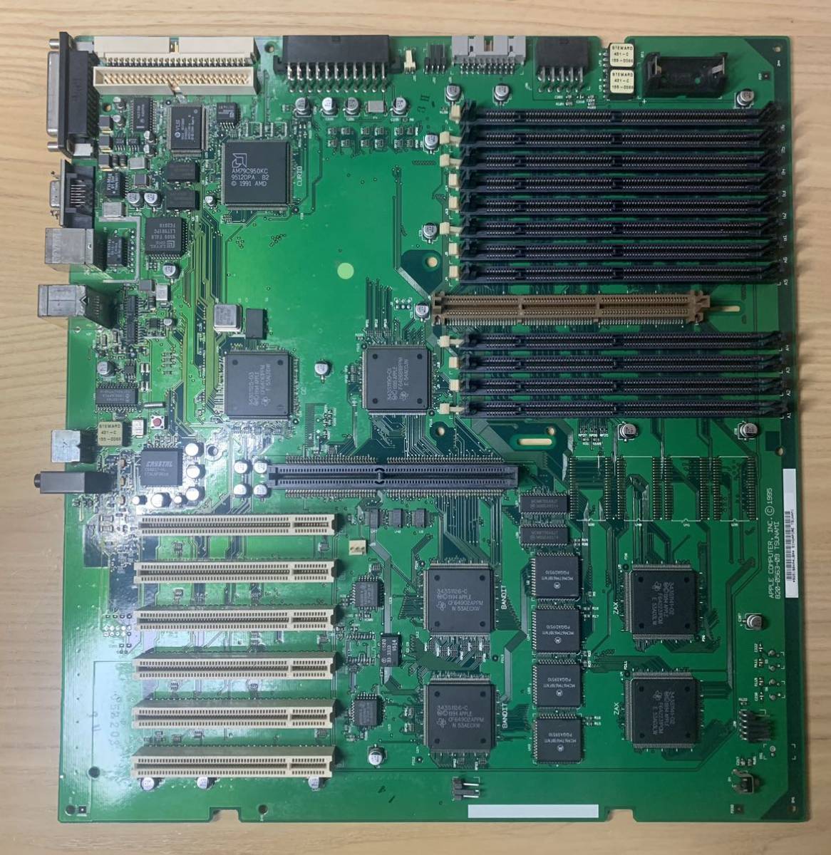 Apple Power Macintosh 9500/132 Logic Boardの画像1