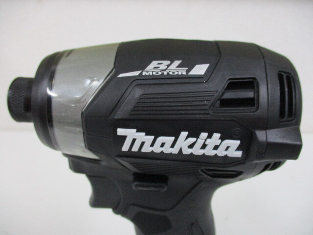 makita 18V 充電インパクトドライバ TD173DRGXB ブラック 6.0Ah セット品 バッテリ2個・充電器付　未使用保管品　激安1円スタート_画像3