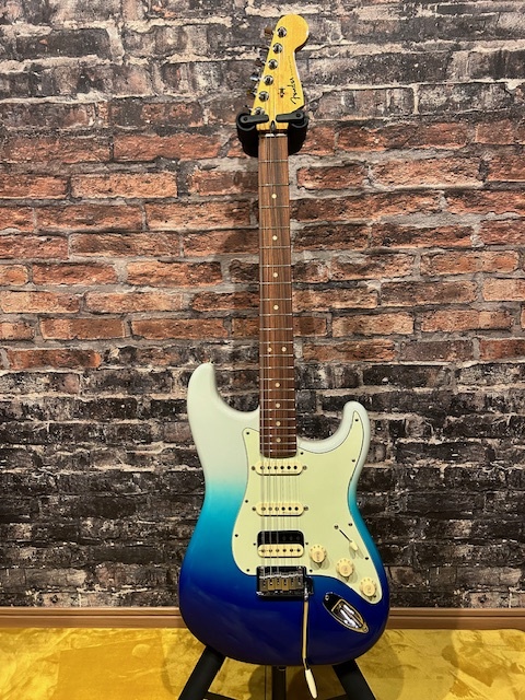 ほぼ新品 FENDER ( フェンダー ) / Player Plus Stratocaster HSS PF Belair Blue モディファイ品（ピックアップ交換など）の画像1