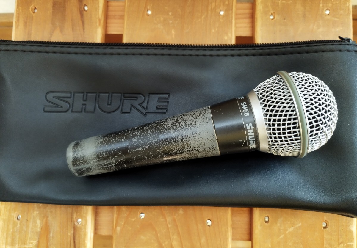 ♪SHURE SM58 シュアー ボーカル マイクロフォン ダイナミック マイク 音響機器 ケース付き_画像1