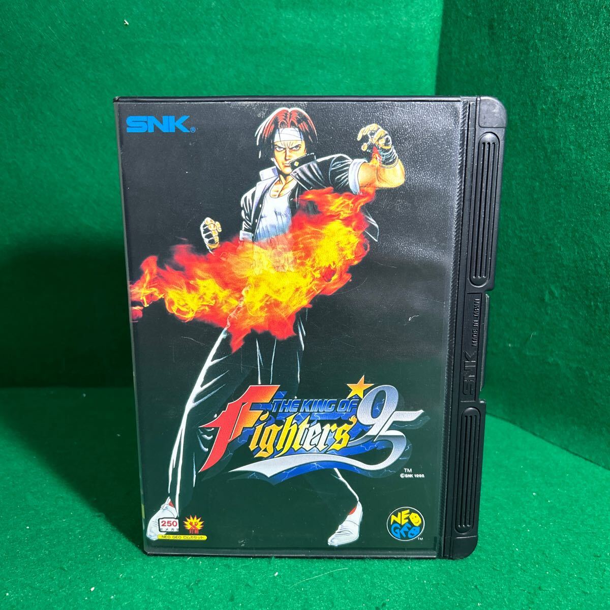 【SNK ザ・キング・オブ・ファイターズ95】 THE KING OF FIGHTER'S95 KOF95 NEOGEO ネオジオROM レトロ ゲーム 動作品 動作良好の画像1