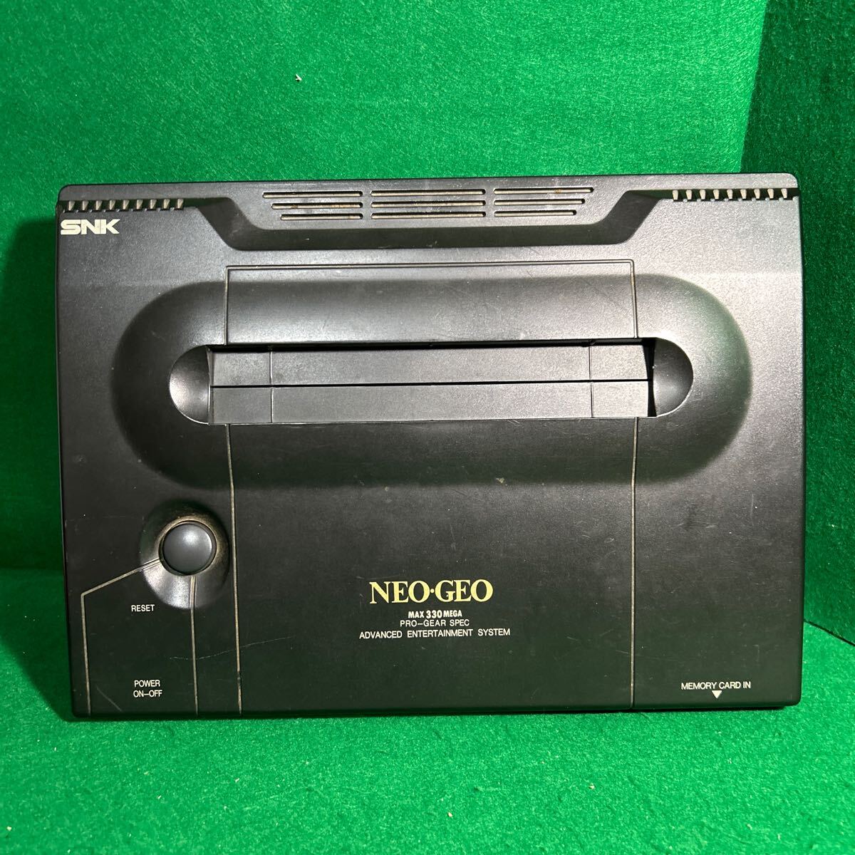 ■SNK■ NEOGEO AES ネオジオ 通電のみ確認　ジャンク　コントローラセット_画像2