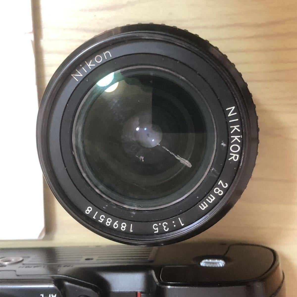 Nikon F-801 AF フィルムカメラ +レンズ ４個　2004年フィルム５個　フラッシュ　フィルター　箱　取説_画像5