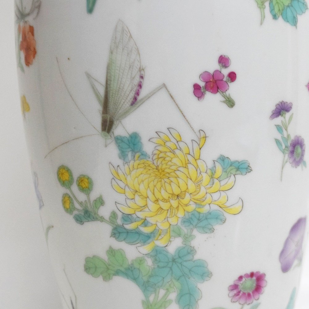 保管品 乾隆年製 花瓶 花 昆虫 高さ約３１cm×口径約９cm 陶器 花器_画像2