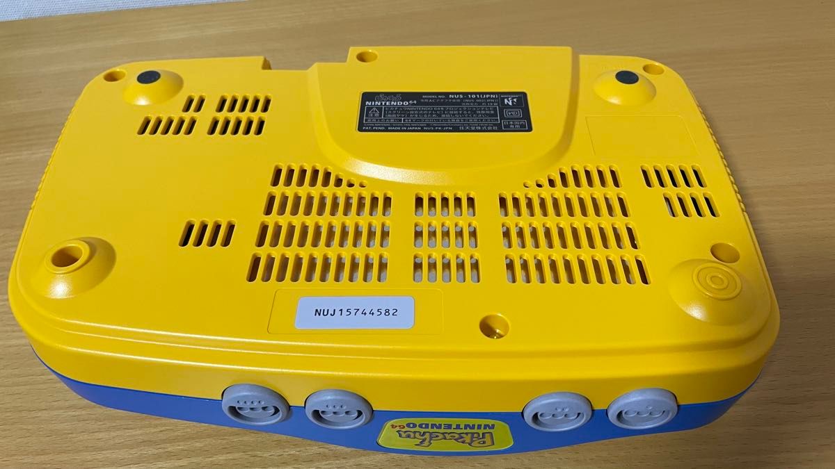極美品】ピカチュウ ニンテンドー64 ブルー&イエロー Nintendo64 極美品】ピカチュウ ニンテンドー64 ブルー&イエロー Nintendo64