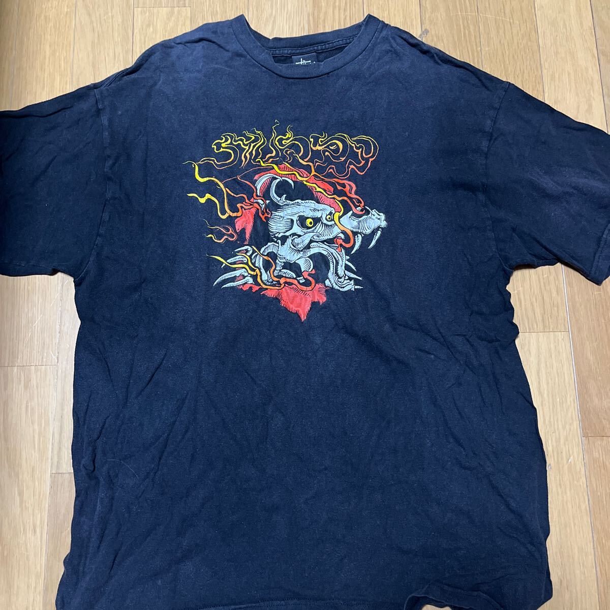 ステューシー　STUSSY Tシャツ XL 半袖 デッドストック　龍_画像1