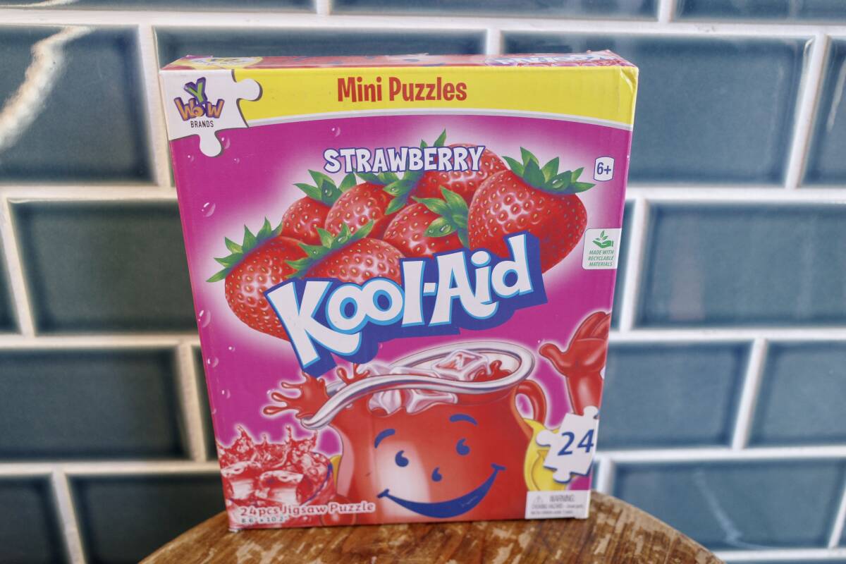 新品　KoolAid　クールエイド　ストロベリー　パズル　US限定　ジグソーパズル　チョコレート　アメリカ　いちご　苺_画像1