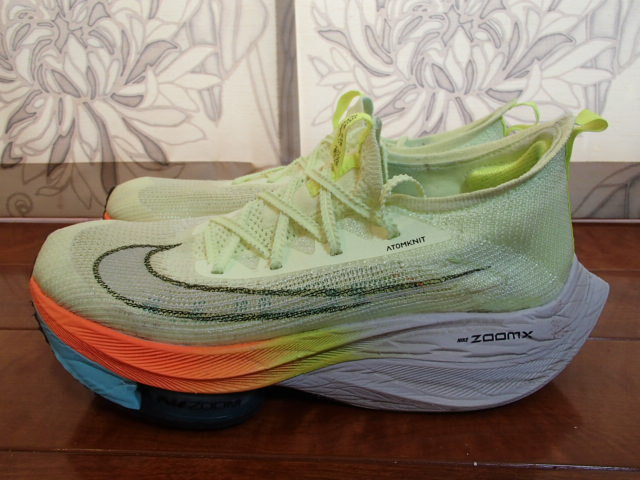 NIKE AIR ZOOM ALPHAFLY NEXT% BARELY VOLT ナイキ ズーム アルファフライ ネクスト% C19925 700 300km走行 中古品　27.0 cm US9.0_画像3