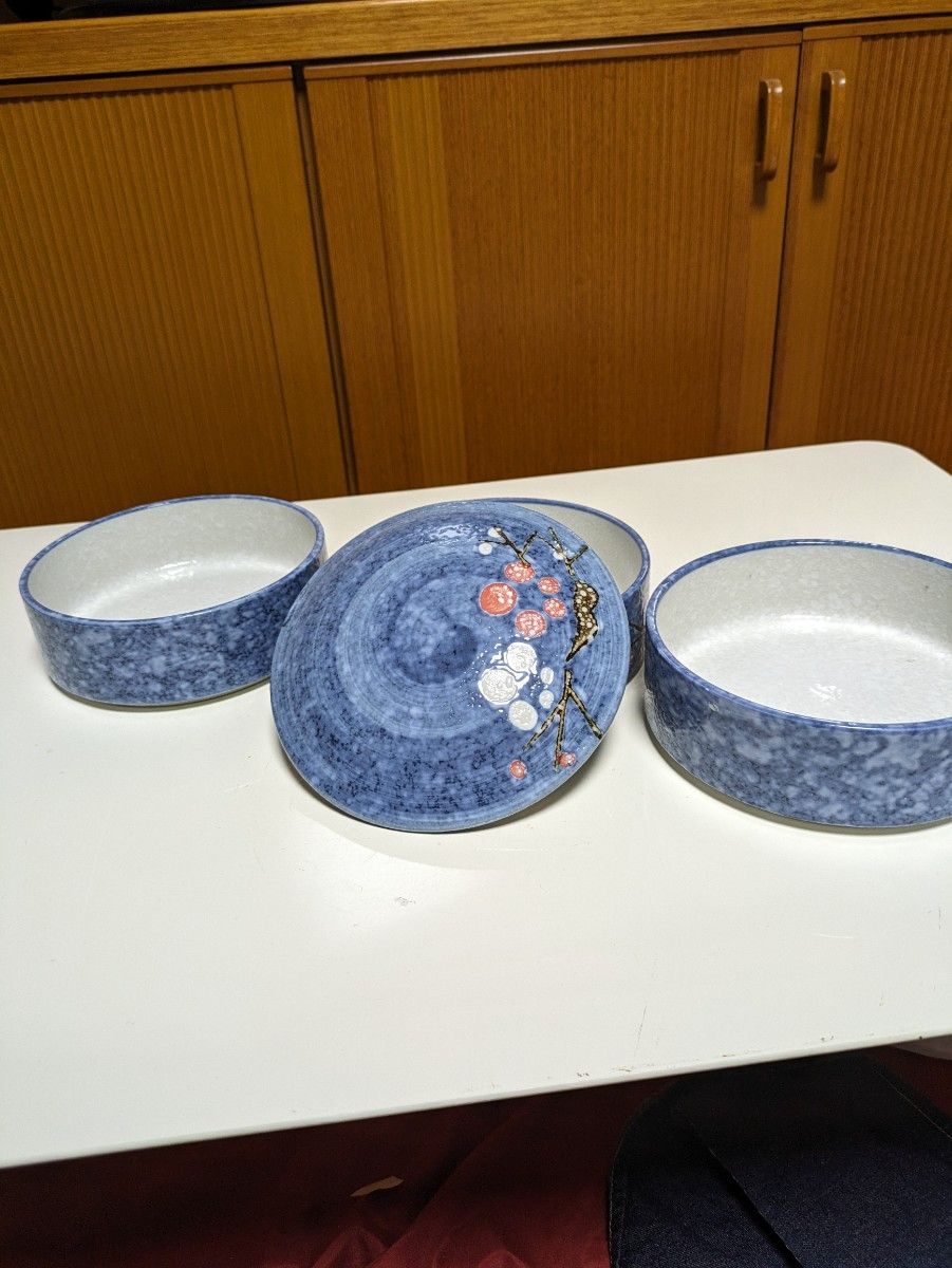 陶器 三段重紅梅柄昭和レトロ美濃焼鉢重箱|Yahoo!フリマ(旧 陶器 三段重紅梅柄昭和レトロ美濃焼鉢重箱|Yahoo!フリマ(旧