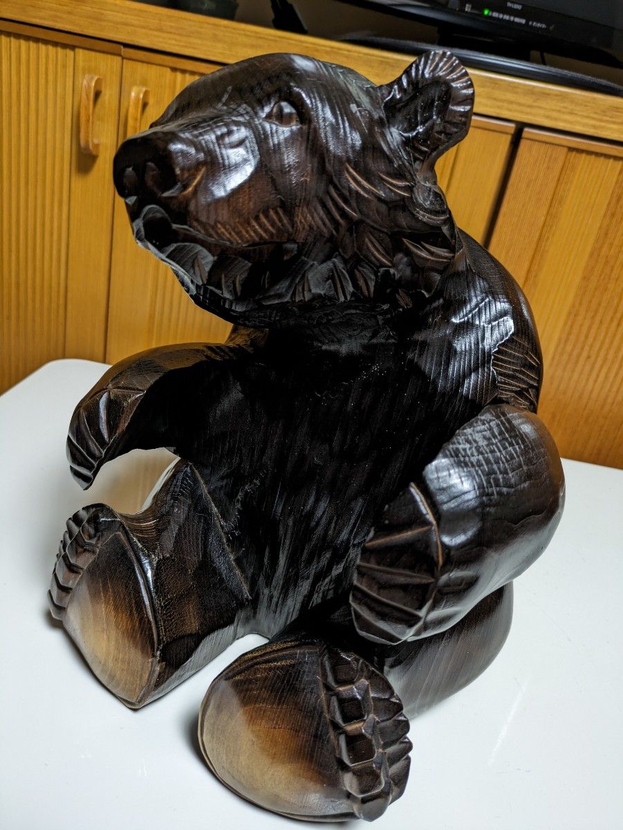 木彫りの熊　一刀彫　置物　インテリア　アンティークオブジェヴィンテージウイスキーホルダー　ボトルホルダーボトルスタンド抱っこ熊