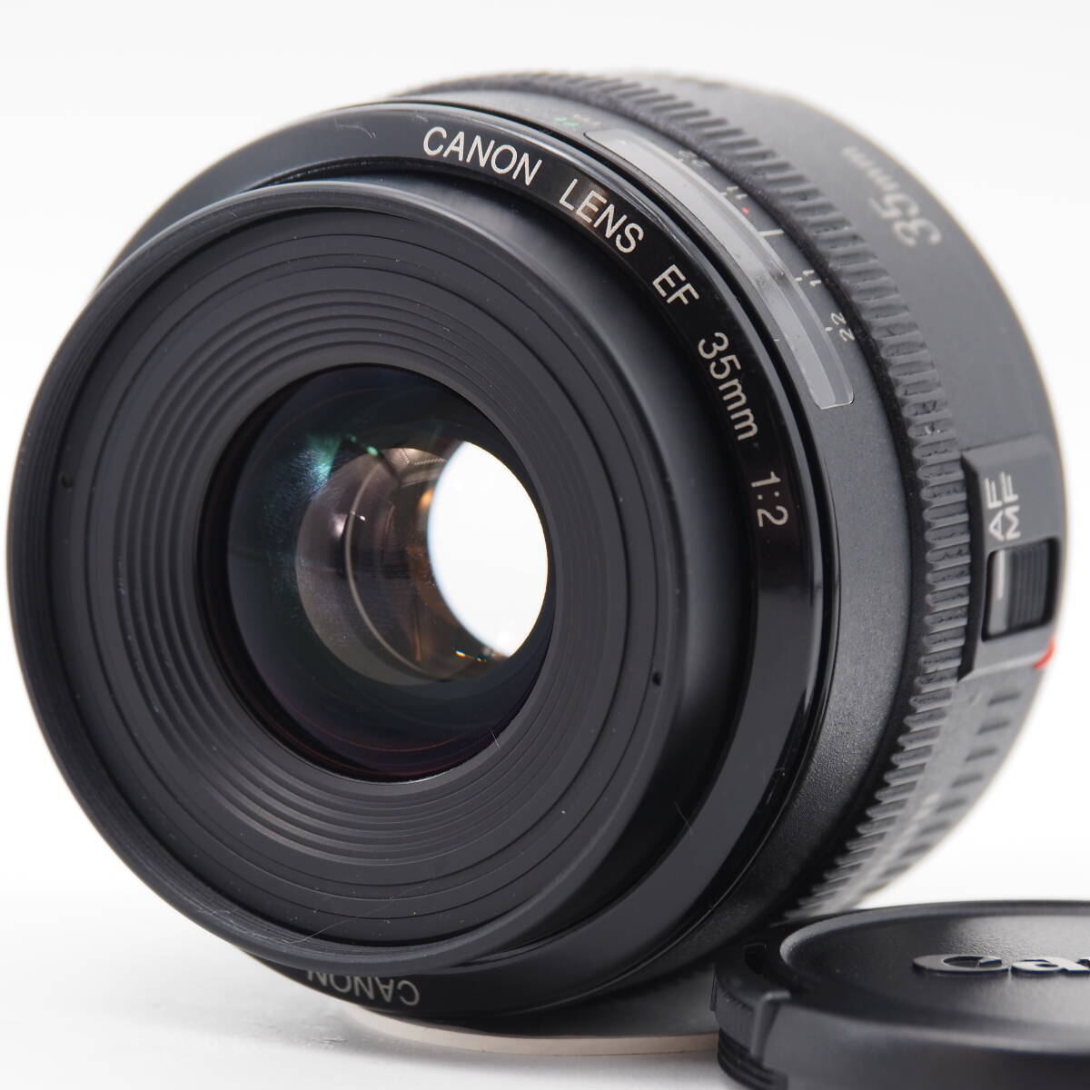 101878☆極上品☆Canon 単焦点レンズ EF35mm F2 フルサイズ対応の画像1