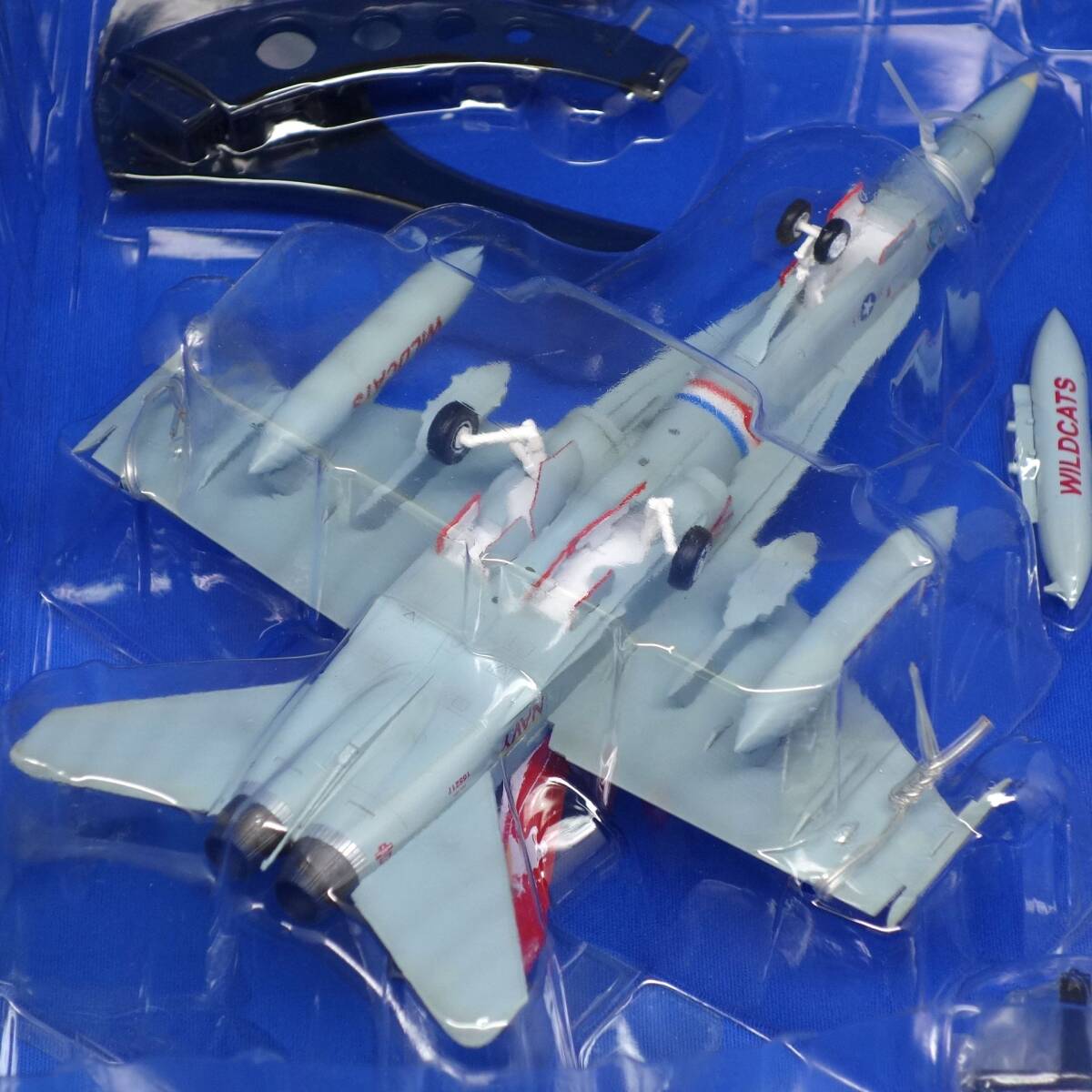EASY MODEL Easy model No.37117 F/A-18C Hornet US NAVY VFA-131 AG-400 wild Cat's tsu1/72 air Fighter collection 