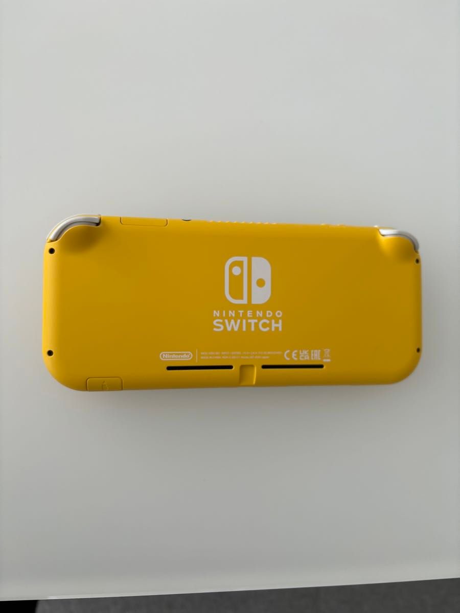 Nintendo Switch Lite 任天堂 イエロー　美品