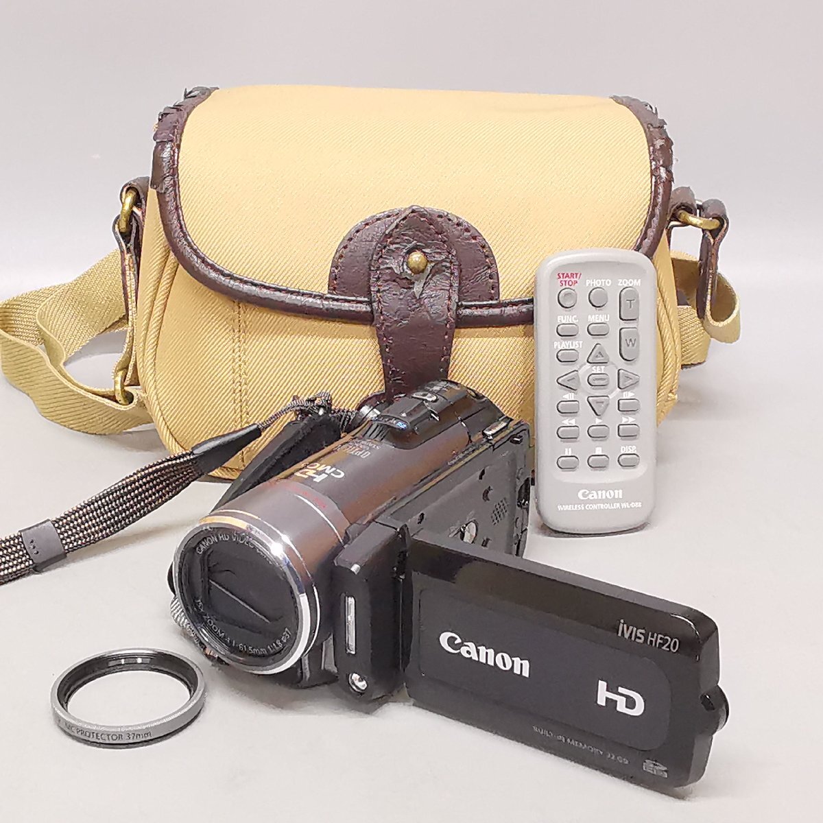 外観美品 Canon iVIS HF20 HD キヤノン デジタルビデオカメラ バッテリー リモコン 収納ケース付 現状品 Z5258_画像1
