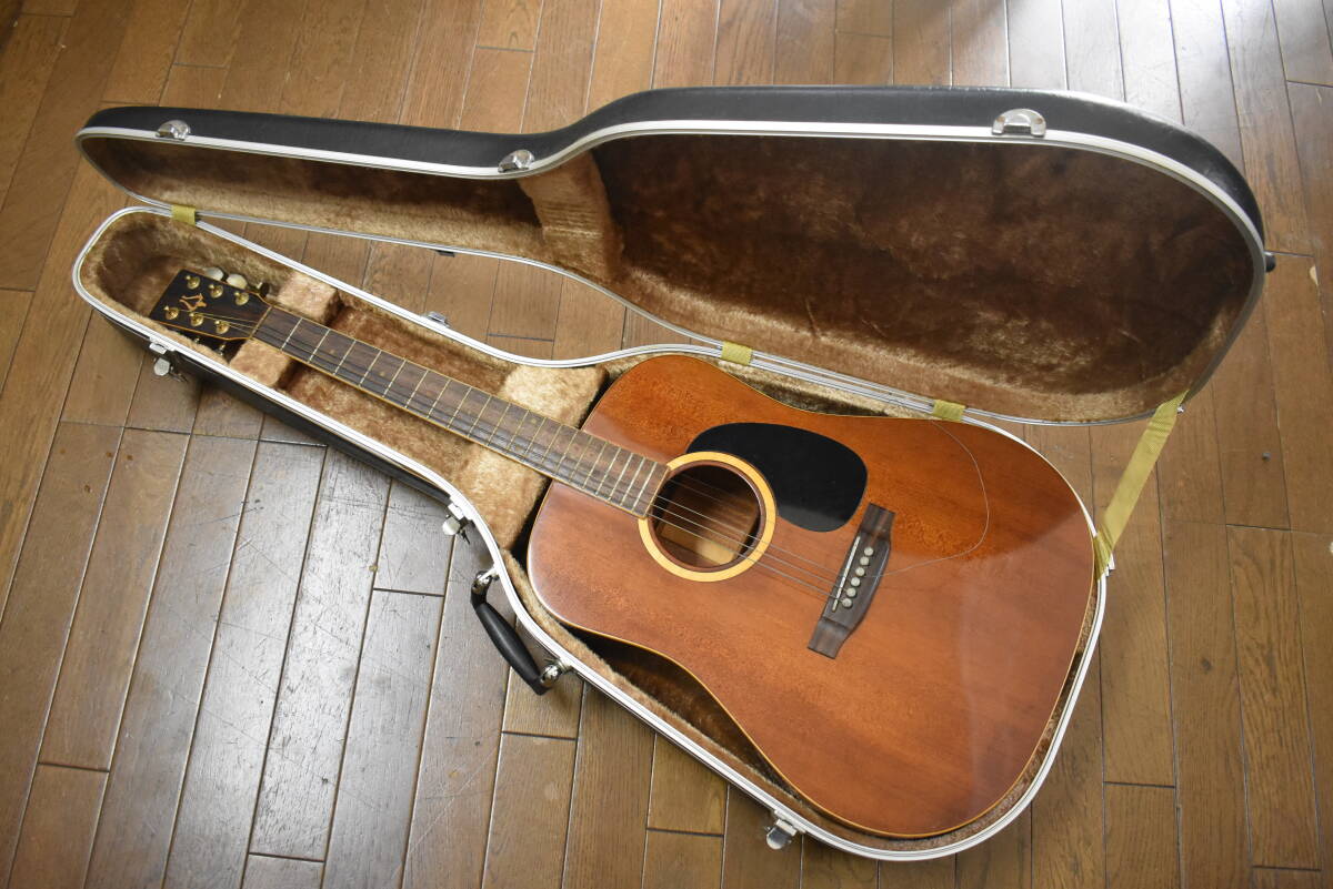 うぶ品　TAMAKI　タマキ　1954年　アコースティックギター　日本製　ハードケース付　楽器　未確認 未整備品