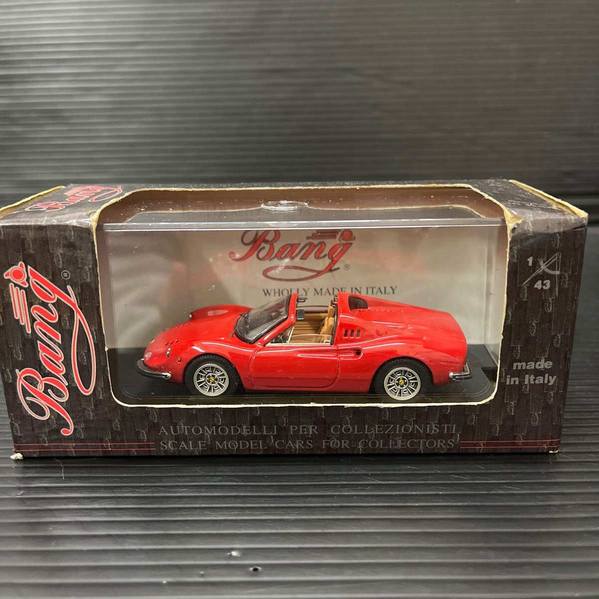 Bang 1/43 7133 DINO 246 GTS Street 1972 red HIGH QUALITY MODEL made in Italy_画像1