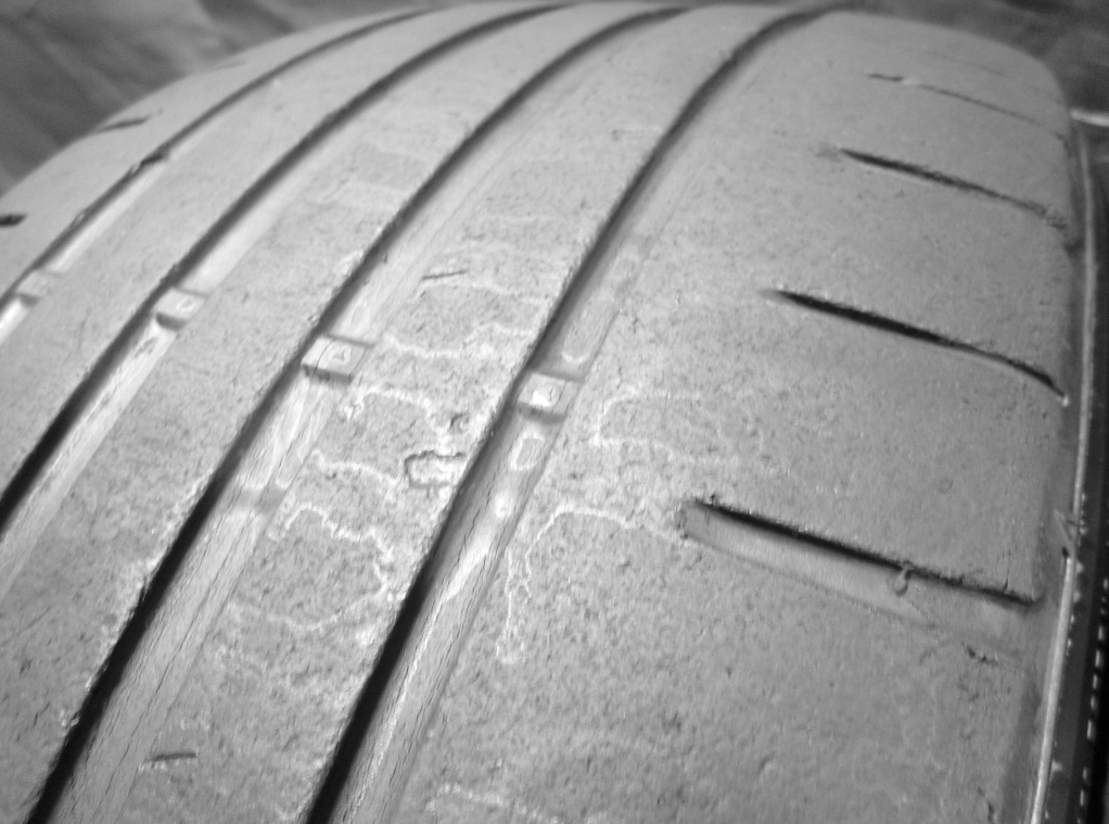 グッドイヤー EAGLE F1 ASYMMETRIC2 NO 235/40R19 2本 【901S】_画像5