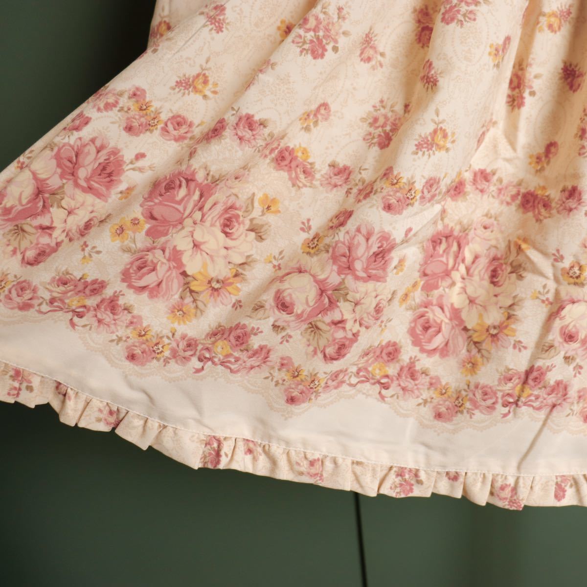 極美品】LIZ LISA リズリサ 薔薇柄 花柄 ワンピース ピンク 0 極美品】LIZ LISA リズリサ 薔薇柄 花柄 ワンピース ピンク 0