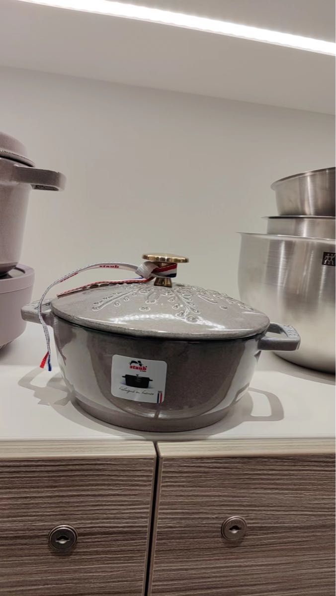 staub ストウブ S ワナベ 16 cm スノーフレーク シフォンローズ staub ストウブ S ワナベ 16 cm スノーフレーク シフォンローズ