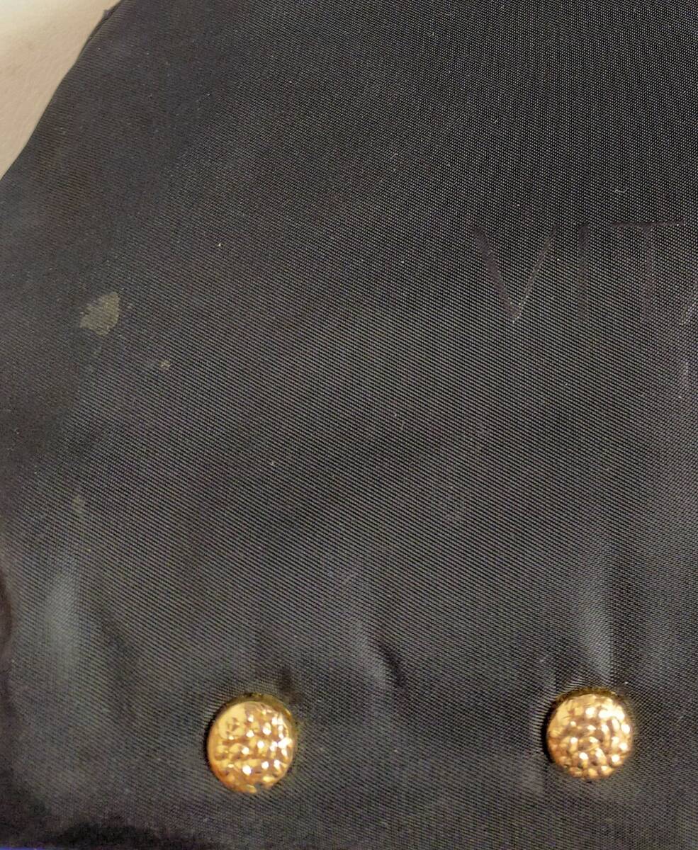 Ｙ　ＵＳＥＤ★バッグ　ハンドバッグ　ＶＩＴＡＬＩＴＡ　ＩＴＡＬＹ　ヴィータリータブランド　黒地にゴールドカラーの金具がアクセント_画像10