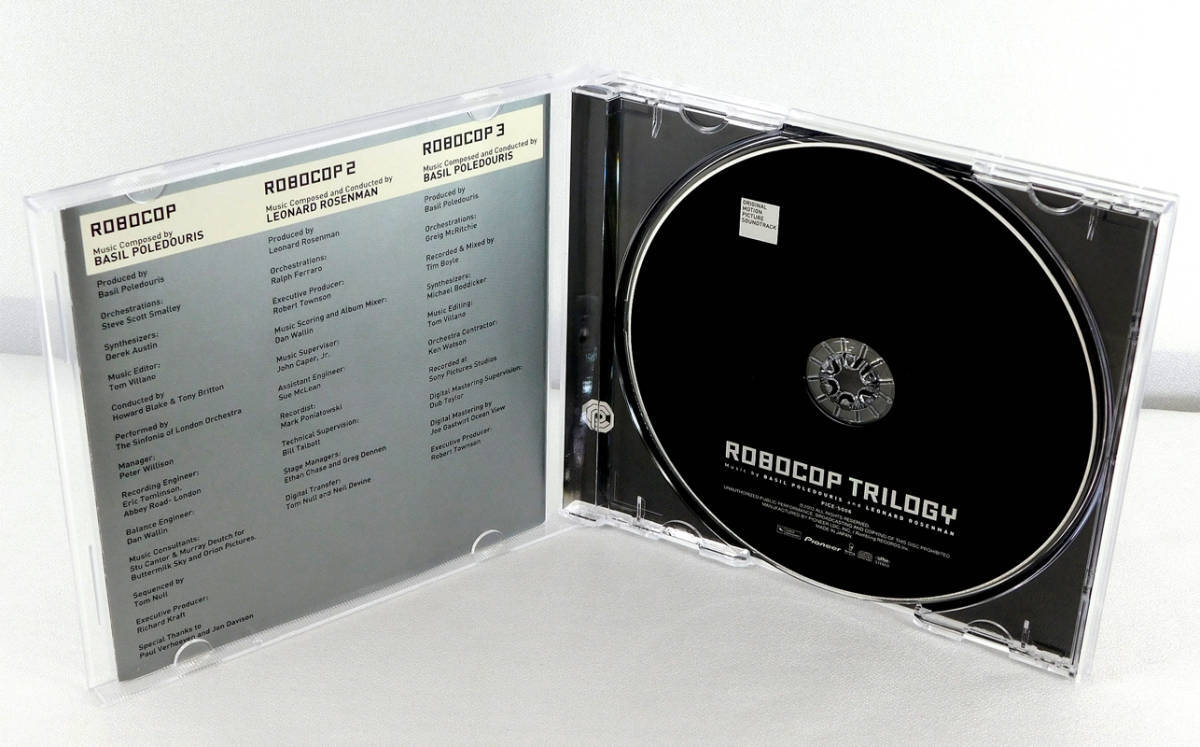  CD「ロボコップ・トリロジー ROBOCOP TRILOGY オリジナル・サウンドトラック」ベージル・ポールドゥリス、レナード・ローゼンマン_画像3