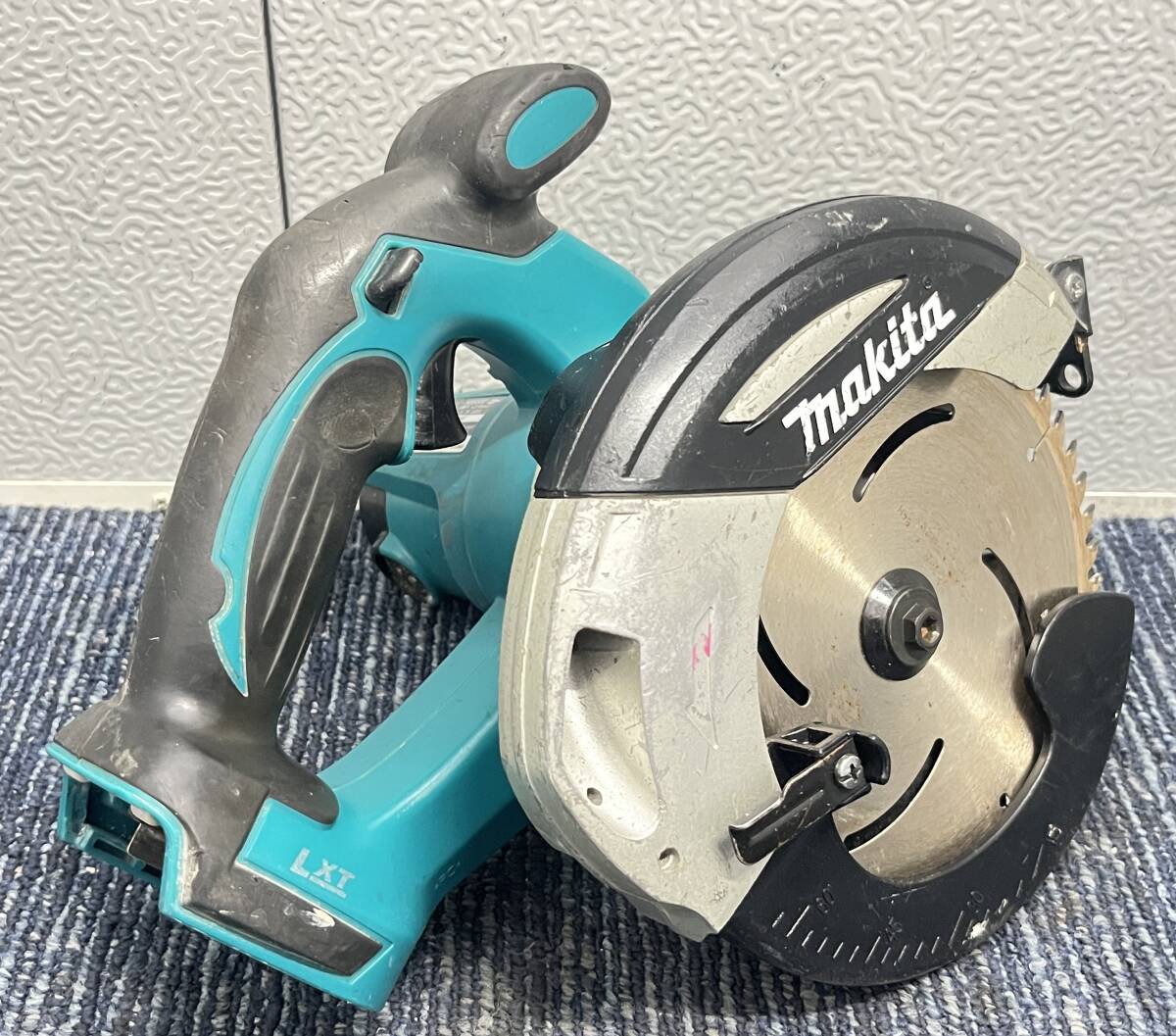 【中古品】makita マキタ 18V 165mm 充電式マルノコ HS630D 電動工具 2027の画像3