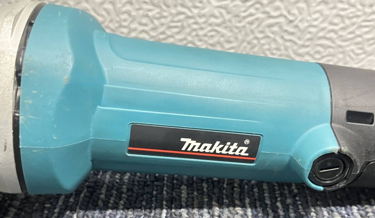 【比較的綺麗】makita マキタ 100V 100mm ディスクグラインダー 9533B コード式 ディスクサンダー 研磨 研削 切削 1939_画像3