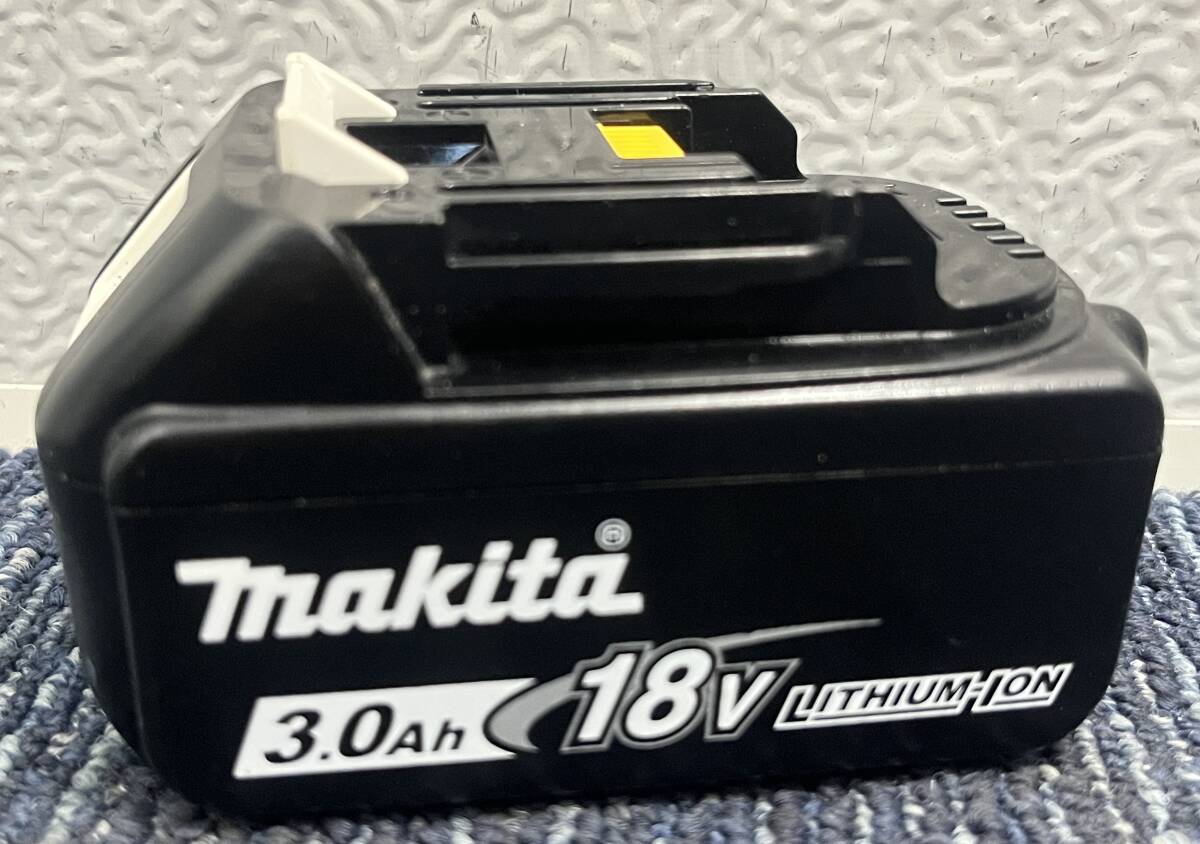 【美品】makita マキタ リチウムイオンバッテリー 18V 3.0Ah BL1830B 1967の画像1