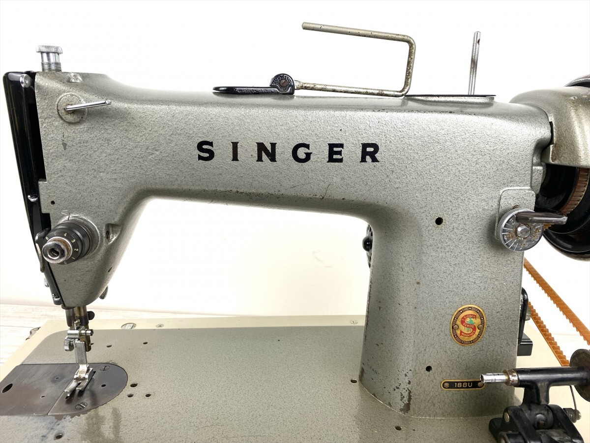 ジャンク品 SINGER シンガー ミシン 188U レトロ アンティーク フットペダル式 C865 （4658）_画像3