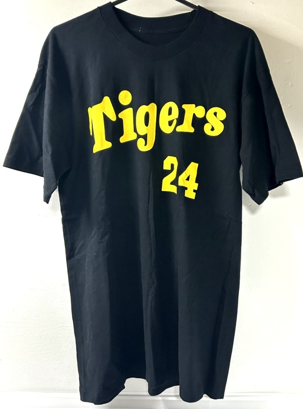 微美品 HANSHIN Tigers 阪神タイガース 桧山進次郎 #24 Tシャツ ブラック/イエローの画像1