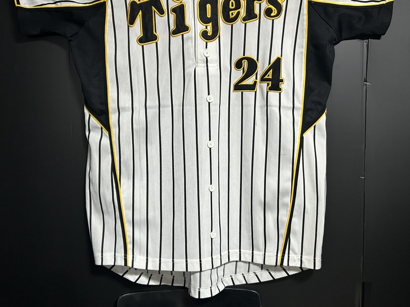 極美品 WORLD SPORTS GOODS HANSHIN Tigers 阪神タイガース #24 桧山進次郎 応援/レプリカ ユニフォーム LLサイズ 刺繍タイプの画像3