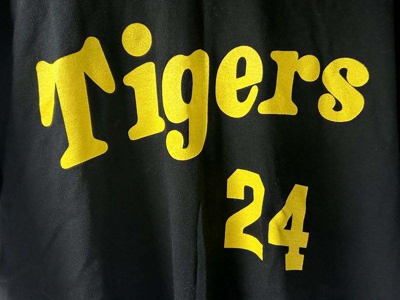 微美品 HANSHIN Tigers 阪神タイガース 桧山進次郎 #24 Tシャツ ブラック/イエローの画像7