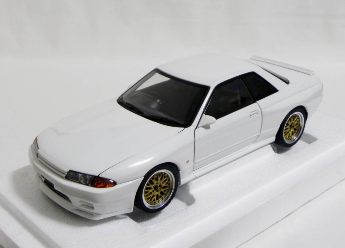 オートアート 1/18 湾岸ミッドナイト 日産 スカイライン GT-R 白の画像2